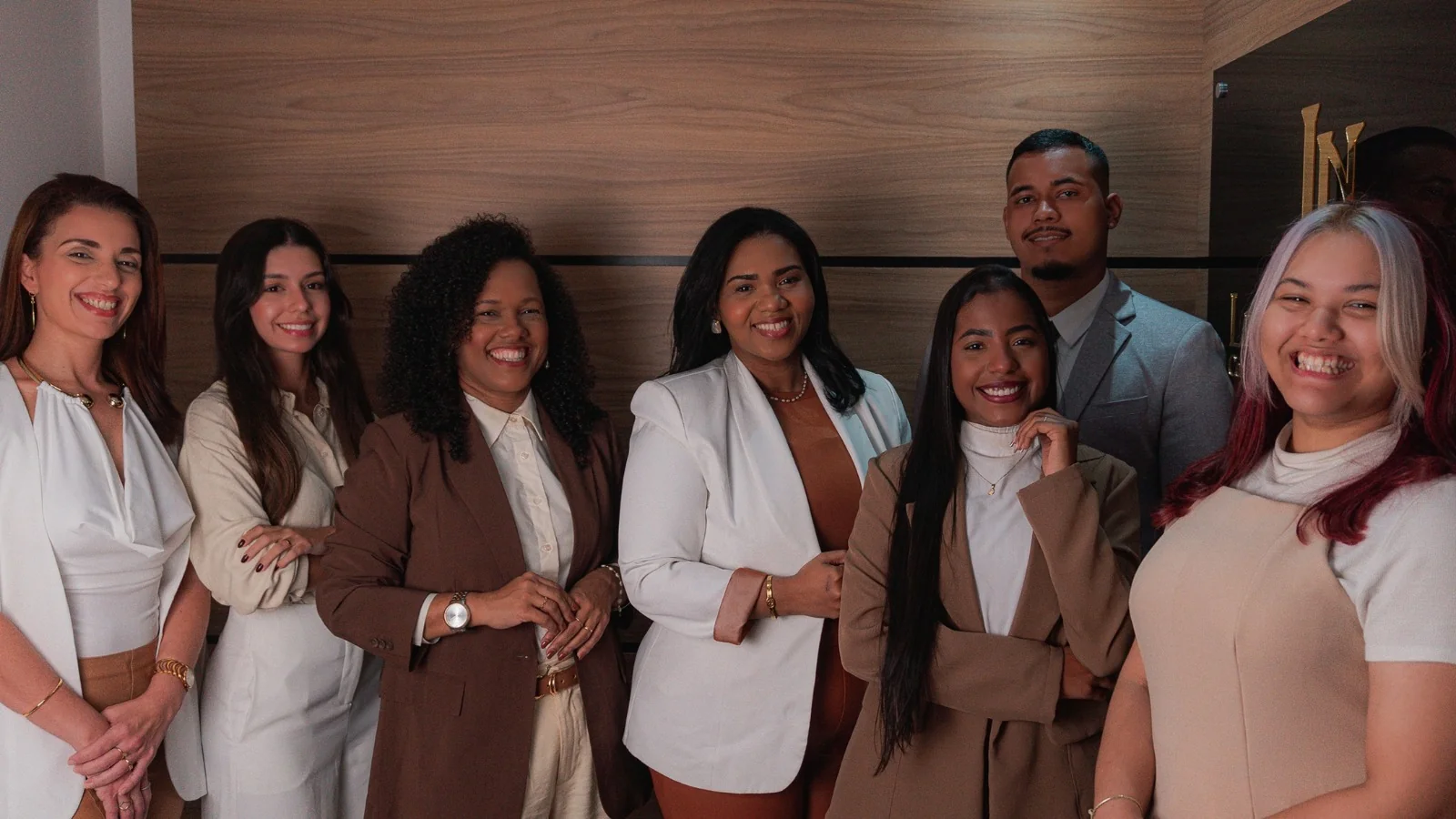 Equipe do escritório Luanda Naiara Consultoria Jurídica Especializada